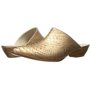 Matisse women’s clover mule NWB